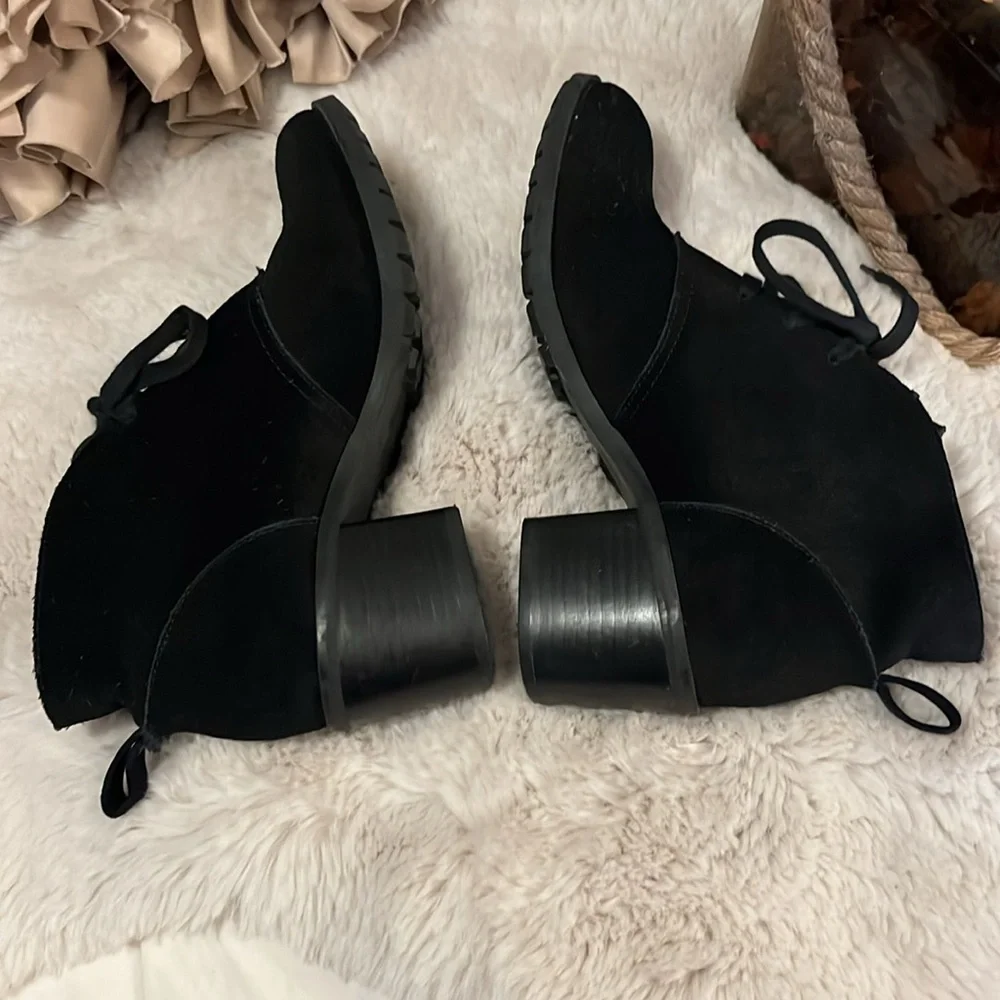 Susina Black Suede Leather Block Heel Lace Up Ankle Boots Booties Sz 6.5